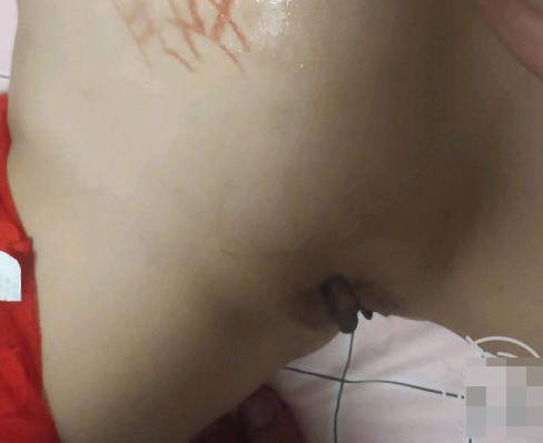 强奸迷奸妈妈造化弄人昨晚的事真的让我失去理解了