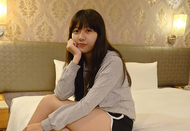 E奶韩国混血学生妹-风流财子